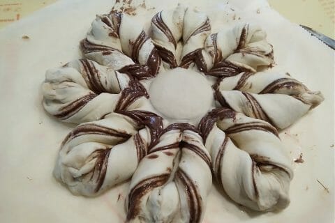 Cliquez pour zoomer ! Brioche étoilée au Nutella Thermomix par chrousti