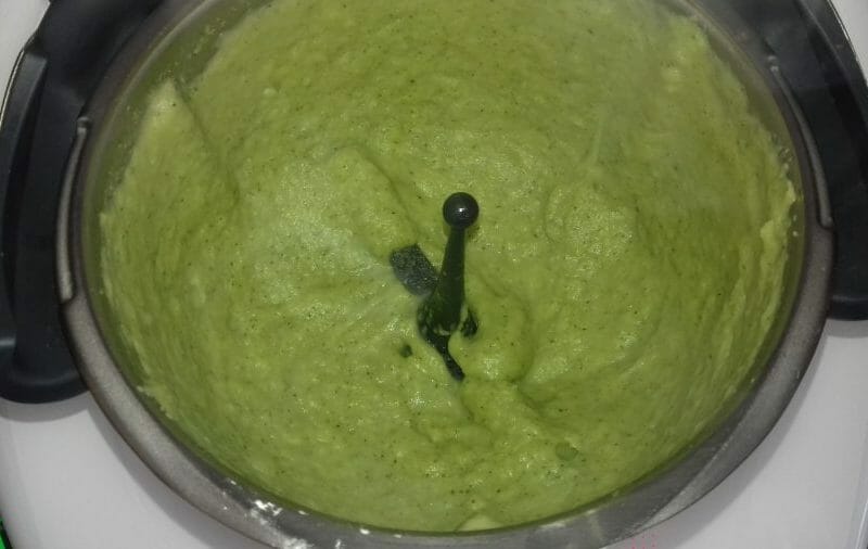 Cliquez pour zoomer ! Purée de brocolis et pommes de terre Thermomix par delloul