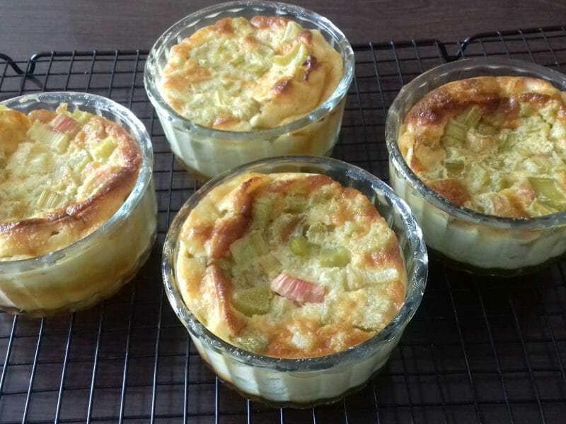 Cliquez pour zoomer ! Clafoutis à la rhubarbe Thermomix par delloul