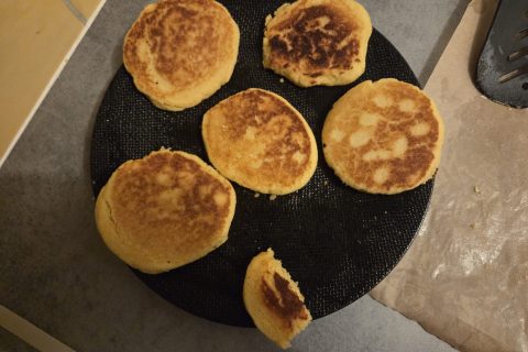 Cliquez pour zoomer ! Mini Harcha – Galettes à la semoule Thermomix par jujuvv