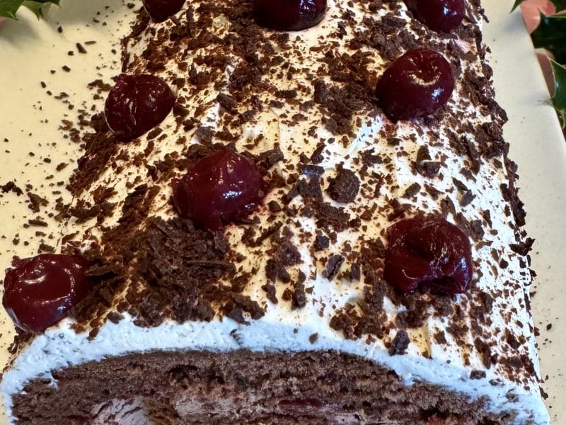 Cliquez pour zoomer ! Bûche forêt noire Thermomix par Chrys 1605