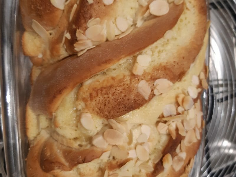 Cliquez pour zoomer ! Brioche à la crème d’amande Thermomix par Blandinedu41