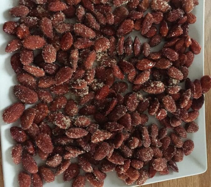 Cliquez pour zoomer ! Amandes grillées à la cannelle et au miel Thermomix par Léonore