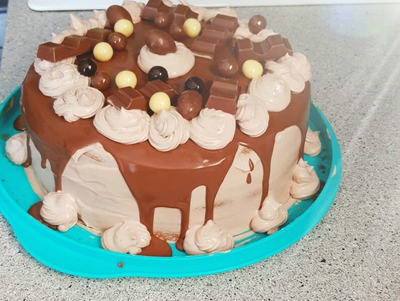 Cliquez pour zoomer ! Layer cake Kinder Bueno Thermomix par Delphine66