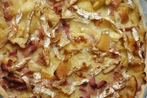 Cliquez pour zoomer ! Tarte au camembert, pommes et lardons au Thermomix