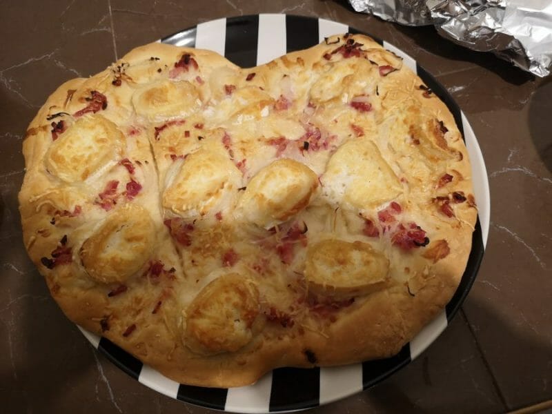 Cliquez pour zoomer ! Fougasse chèvre et lardons Thermomix par Laeti97254