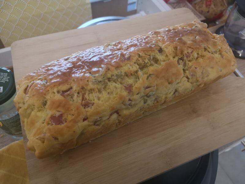 Cliquez pour zoomer ! Cake salé jambon fromage et olives Thermomix par Laeti97254