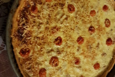 Cliquez pour zoomer ! Quiche au thon et aux noisettes Thermomix par imane91