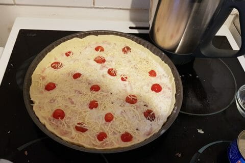 Cliquez pour zoomer ! Quiche au thon et aux noisettes Thermomix par imane91
