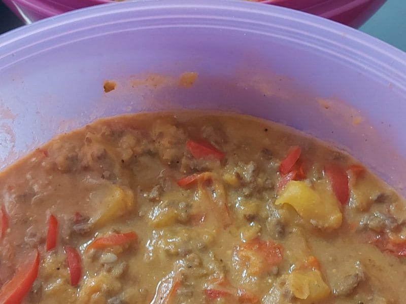 Cliquez pour zoomer ! Boeuf aux poivrons et pommes de terre Thermomix par ricore92