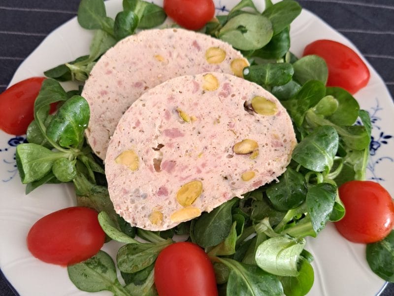 Cliquez pour zoomer ! Galantine de poulet aux pistaches Thermomix par Joce m