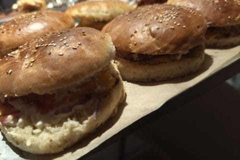 Cliquez pour zoomer ! Pains hamburger Thermomix par laura_lmtr