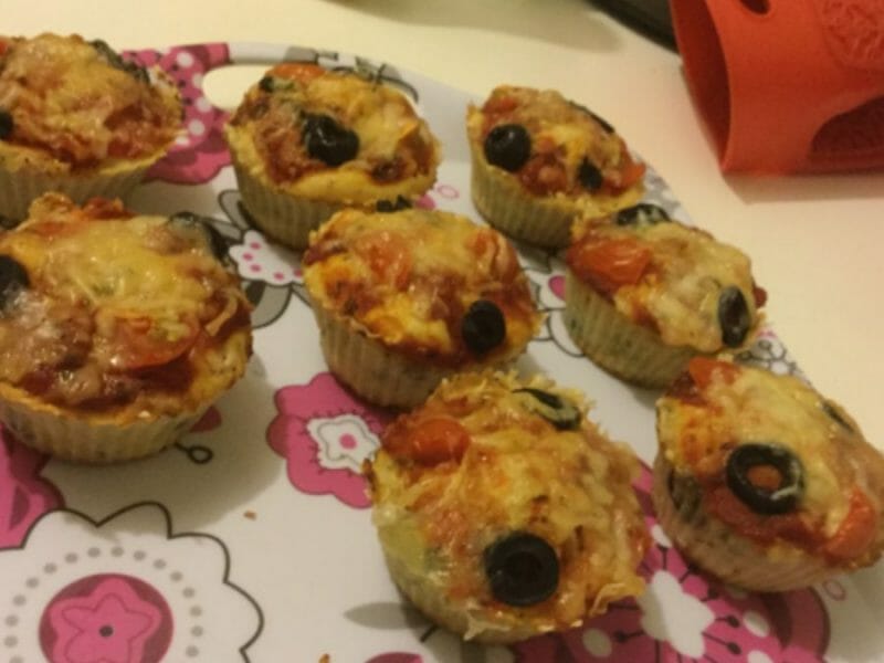 Cliquez pour zoomer ! Muffins salés façon pizza Thermomix par zazaou