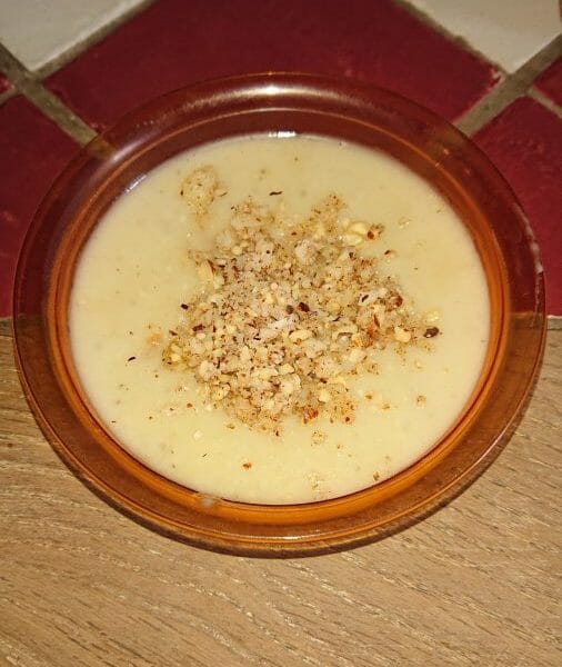 Cliquez pour zoomer ! Soupe de panais et mimolette aux noisettes Thermomix par caramalice