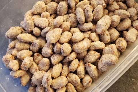 Cliquez pour zoomer ! Amandes grillées à la noix de coco Thermomix par Lucie55