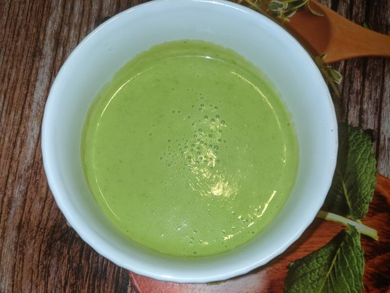 Cliquez pour zoomer ! Crème de petits pois à la mozzarella Thermomix par Angelique_83