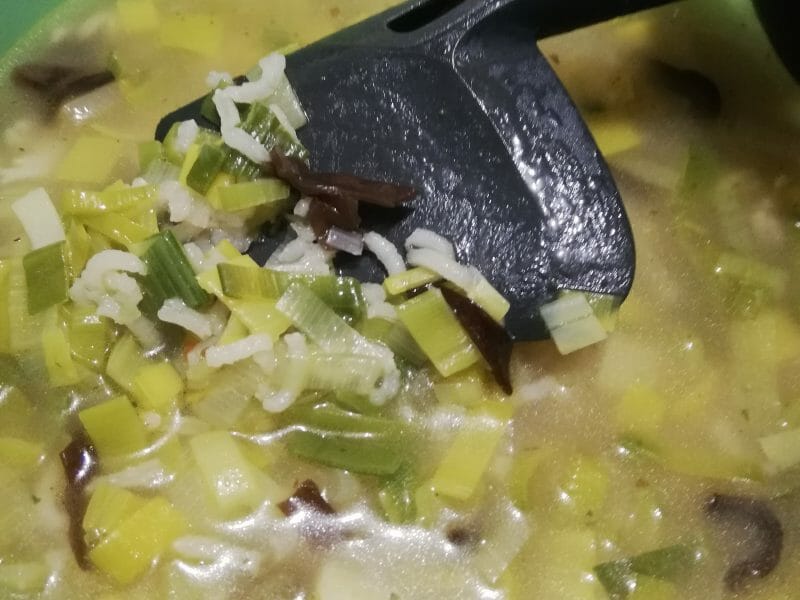 Cliquez pour zoomer ! Soupe de poireaux à la ciboulette Thermomix par Olga44