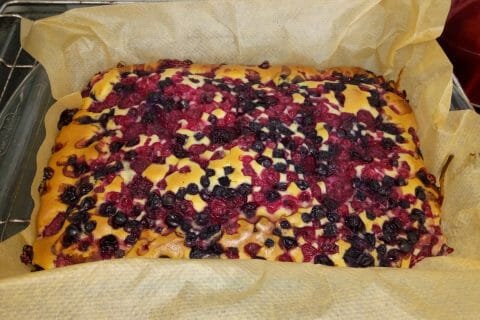 Cliquez pour zoomer ! Bublanina aux fruits rouges au Thermomix