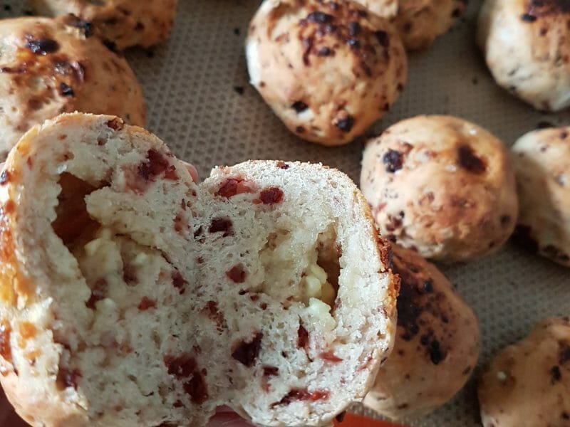 Cliquez pour zoomer ! Petits pains au chorizo Thermomix par laurine_sfamily