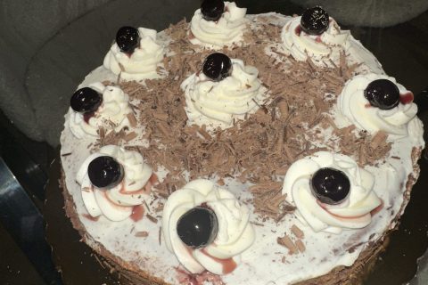 Cliquez pour zoomer ! Bûche forêt noire Thermomix par ferhat_2