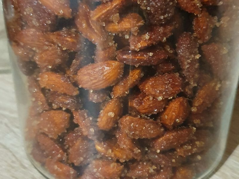 Cliquez pour zoomer ! Amandes grillées à la cannelle et au miel Thermomix par brebsfamily