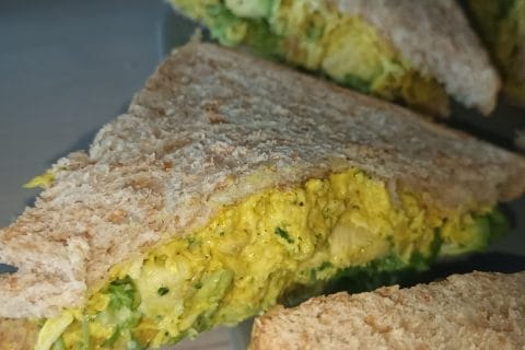 Cliquez pour zoomer ! Club sandwich poulet curry Thermomix par nesrine_52