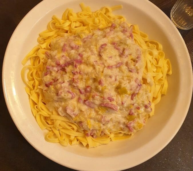 Cliquez pour zoomer ! Tagliatelles à la crème de poireaux Thermomix par Peggy1976