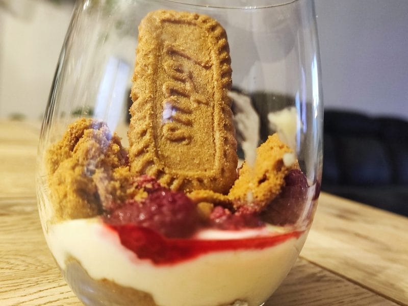 Cliquez pour zoomer ! Tiramisu aux framboises et spéculoos Thermomix par smail