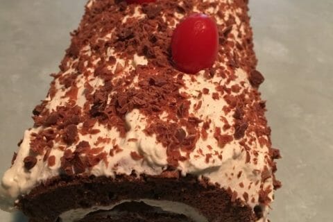 Cliquez pour zoomer ! Bûche forêt noire Thermomix par Jackdu25