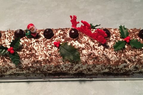 Cliquez pour zoomer ! Bûche forêt noire Thermomix par Jackdu25