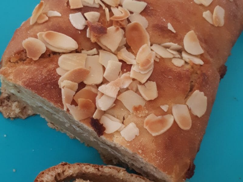 Cliquez pour zoomer ! Brioche à la crème d’amande Thermomix par Jennydoudou