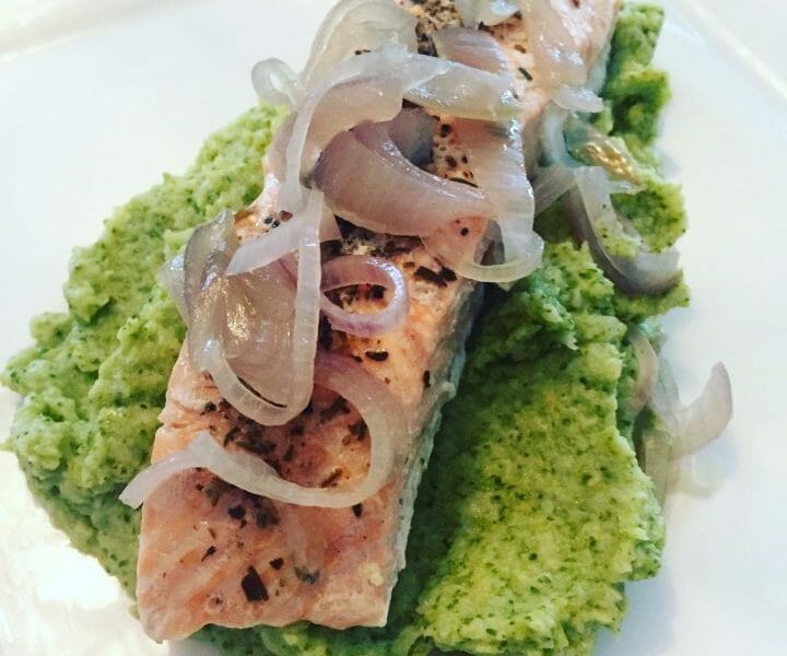 Cliquez pour zoomer ! Saumon sur purée de brocolis Thermomix par lavenua01