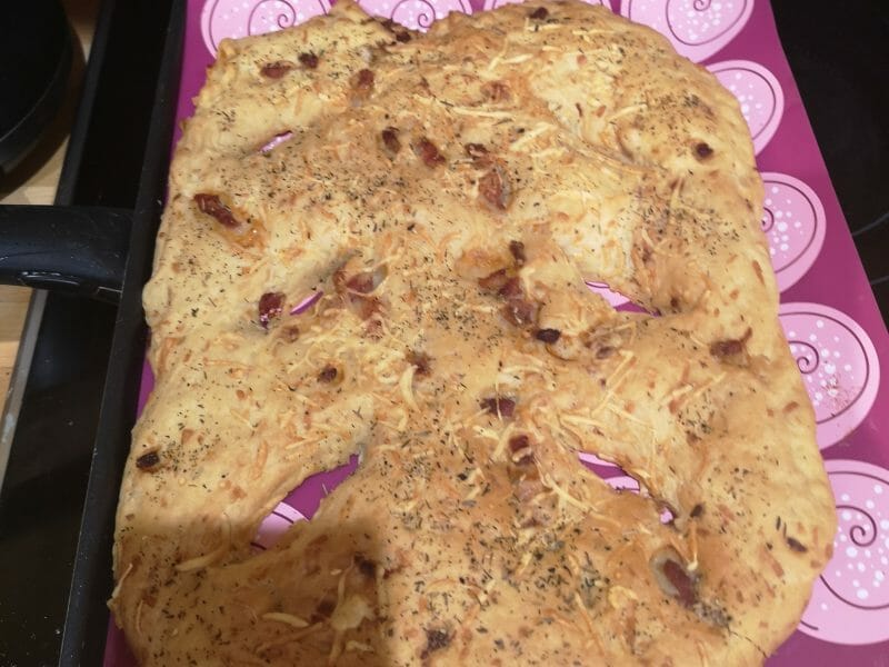 Cliquez pour zoomer ! Fougasse chèvre et lardons Thermomix par Alexandra_3