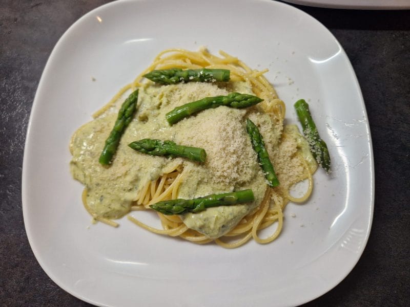 Cliquez pour zoomer ! Tagliatelles aux asperges vertes Thermomix par delphine_1065