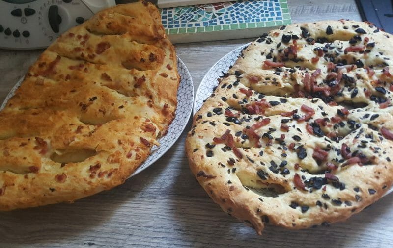 Cliquez pour zoomer ! Fougasse chèvre et lardons Thermomix par laloidelily