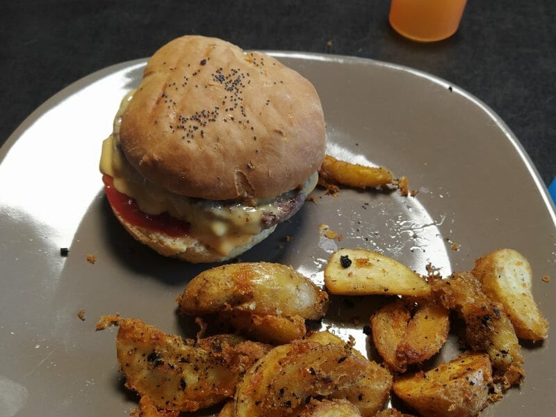 Cliquez pour zoomer ! Pains hamburger Thermomix par Sev@5