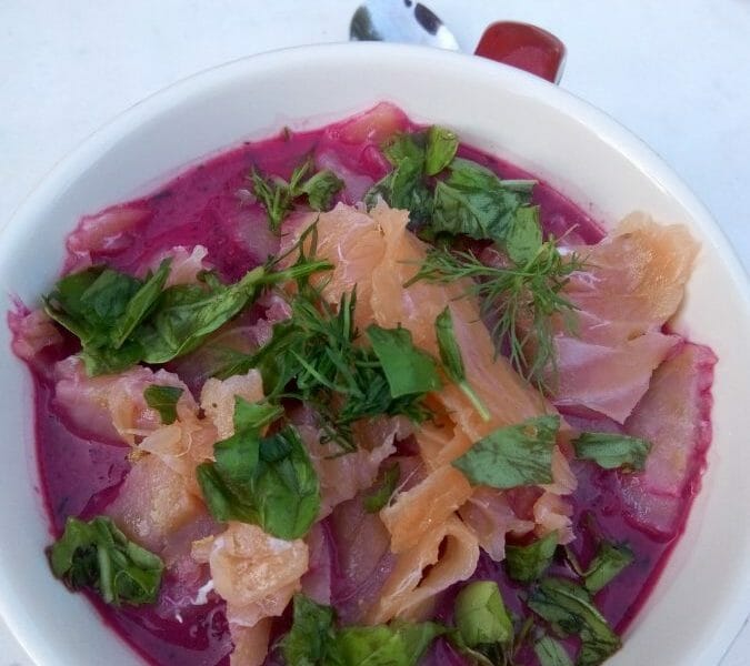 Cliquez pour zoomer ! Soupe de betterave au saumon Thermomix par MagChav