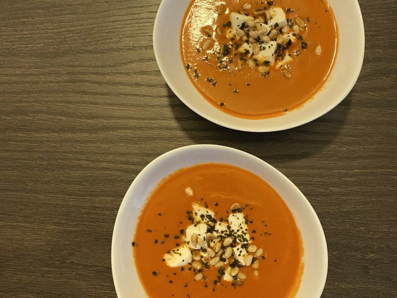 Cliquez pour zoomer ! Soupe froide aux poivrons rouges Thermomix par marjie