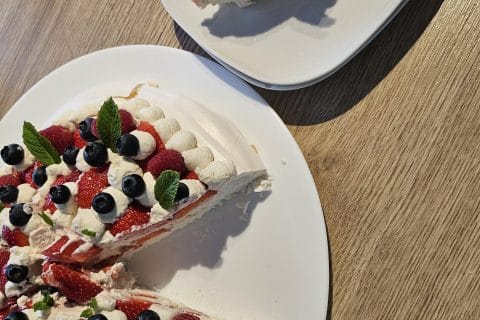 Cliquez pour zoomer ! Mini pavlova aux fraises Thermomix par ju2687