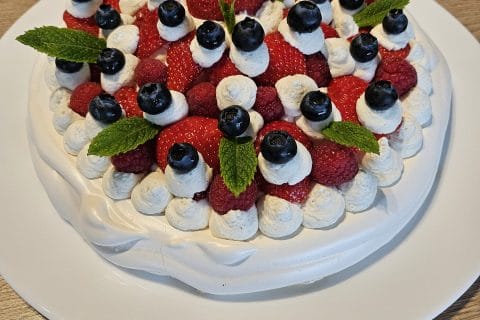 Cliquez pour zoomer ! Mini pavlova aux fraises Thermomix par ju2687