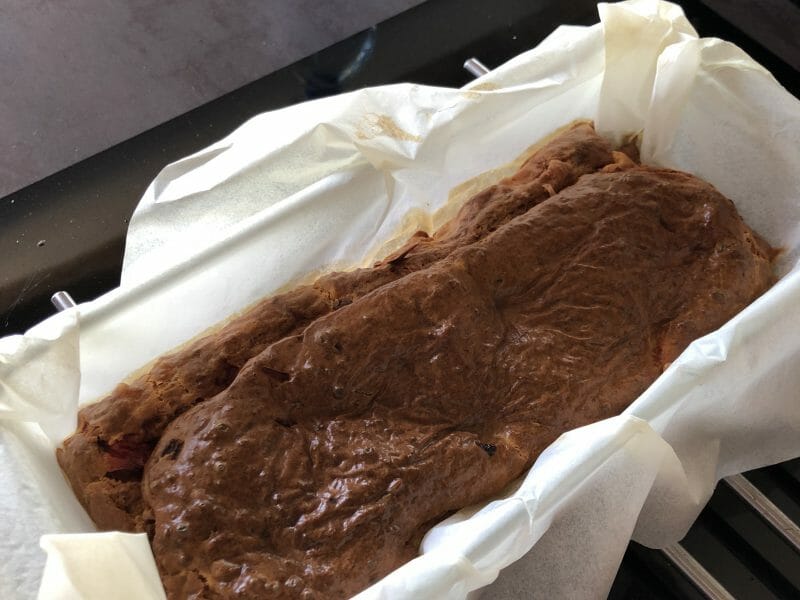 Cliquez pour zoomer ! Cake aux poivrons, fêta et olives Thermomix par jcbobet@orange.fr