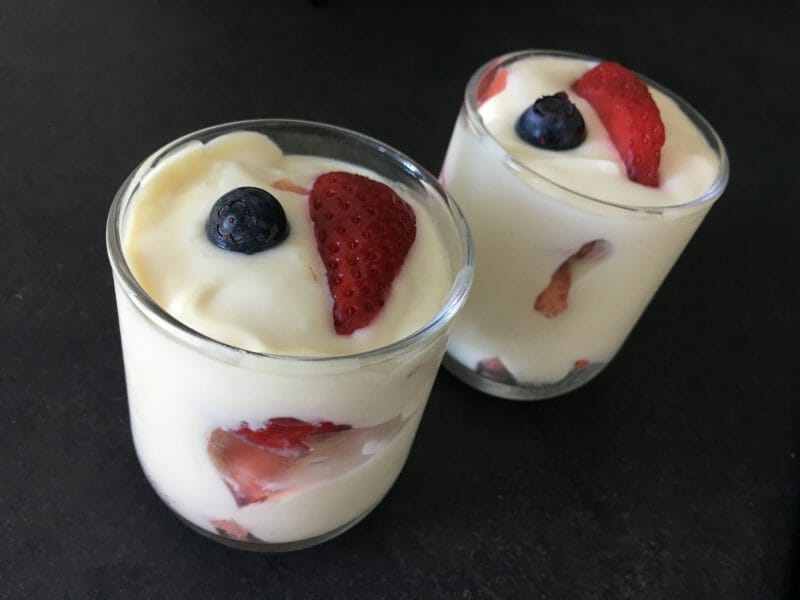 Cliquez pour zoomer ! Délices fraises et chocolat blanc Thermomix par Chouzoune