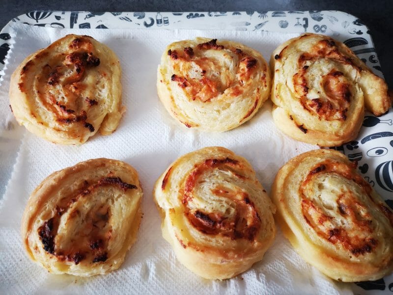 Cliquez pour zoomer ! Roulés feuilletés au saumon Thermomix par Nathalie 13011