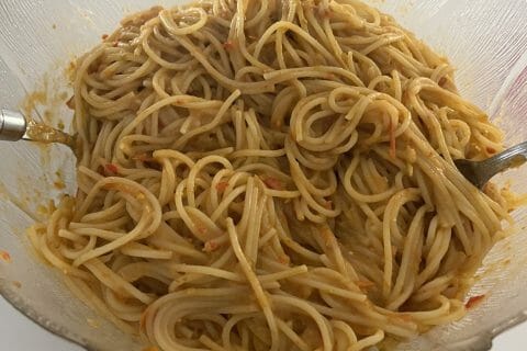 Cliquez pour zoomer ! Pâtes aux tomates et poivrons Thermomix par chinellato9958@hotmail.com