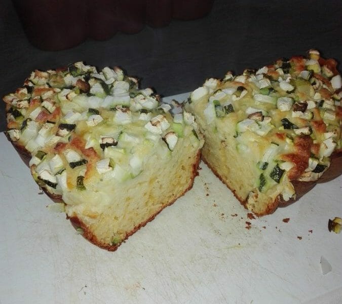 Cliquez pour zoomer ! Cake courgettes et cheddar Thermomix par Candie