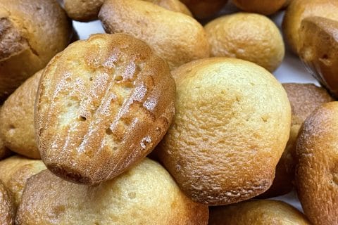 Cliquez pour zoomer ! Madeleines au yaourt Thermomix par titi37100