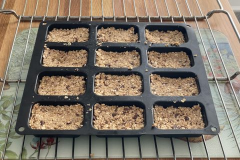 Cliquez pour zoomer ! Barres de céréales à l’avoine, noisettes, banane et chocolat Thermomix par titi37100