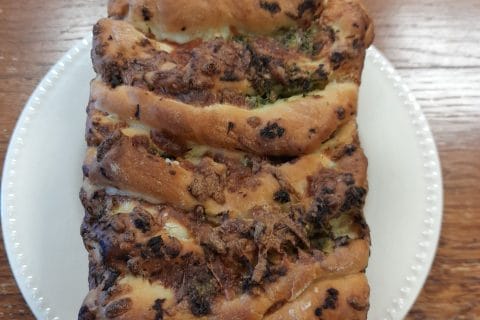 Cliquez pour zoomer ! Pain à l’ail, persil et mozzarella Thermomix par Nel03