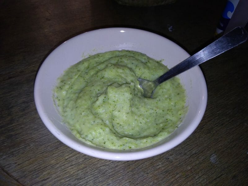 Cliquez pour zoomer ! Purée de brocolis et pommes de terre Thermomix par Isabelle_15