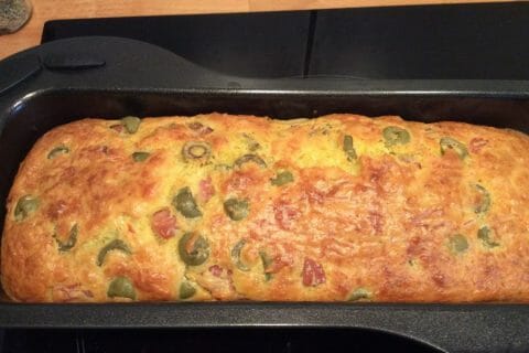 Cliquez pour zoomer ! Cake salé jambon fromage et olives au Thermomix